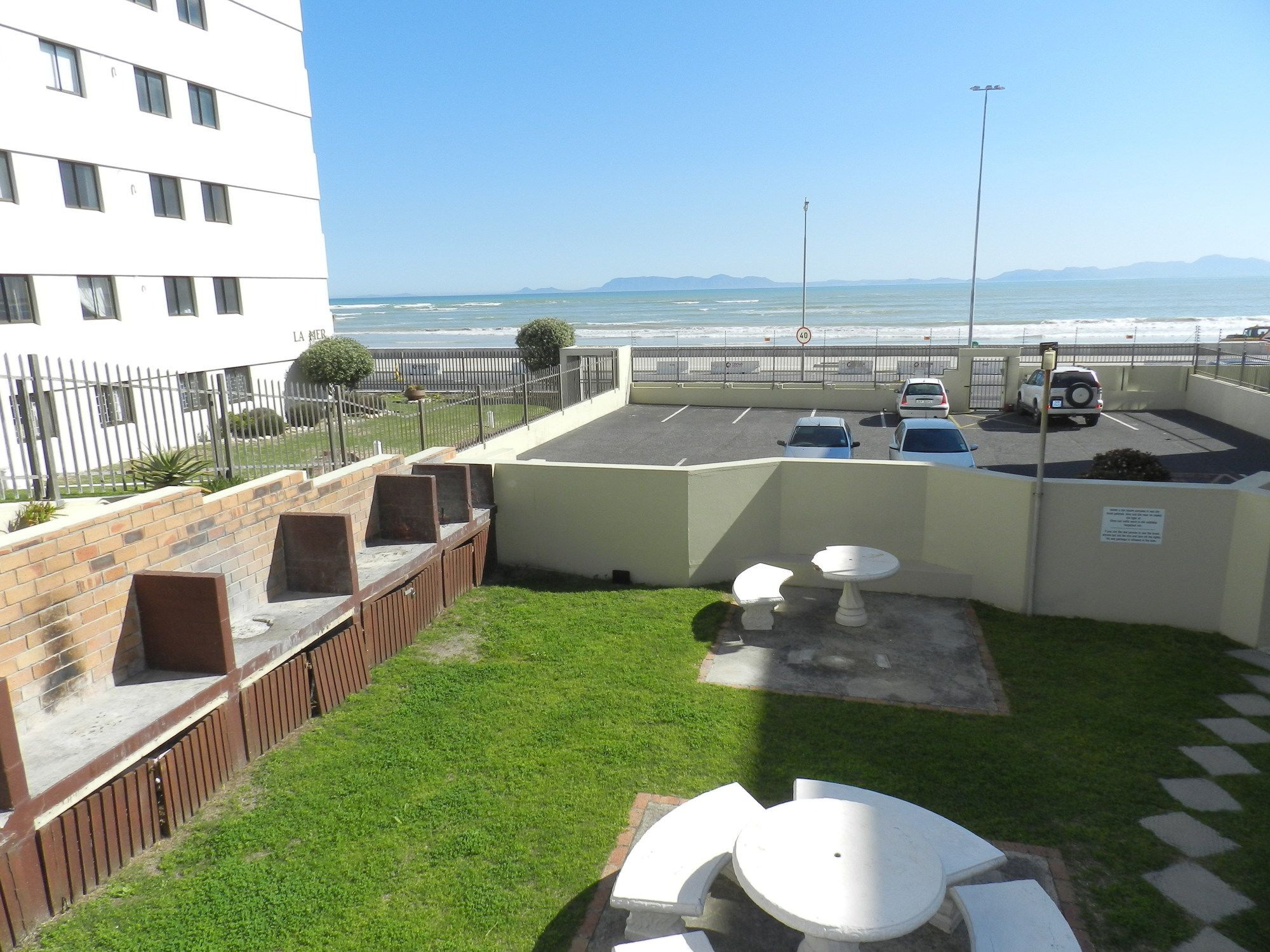 Silver Lining Beach Apartment Кейптаун Екстер'єр фото